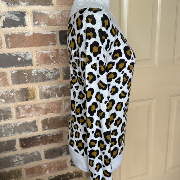 No Frills Ivory Leopard Animal Print Long Sleeve Top Contrast Rib Knit Trim Sz S - Picture 4 of 13